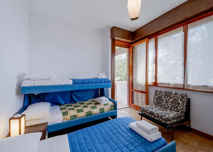 Guesthost - Flora Vintage Apartment *