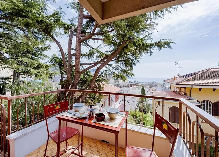 Guesthost - Flora Vintage * Sanremo